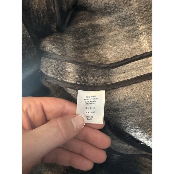 NWOT Talbots  L/XL Grey plaid wool blend Poncho Winter Overcoat Belted Buttons - Picture 9 of 10